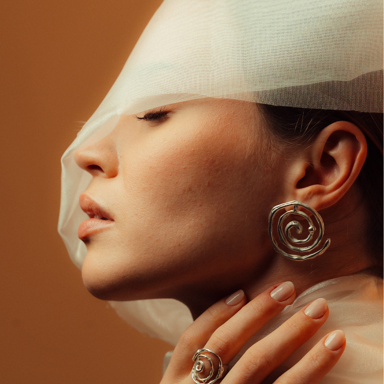 Aretes Presencia